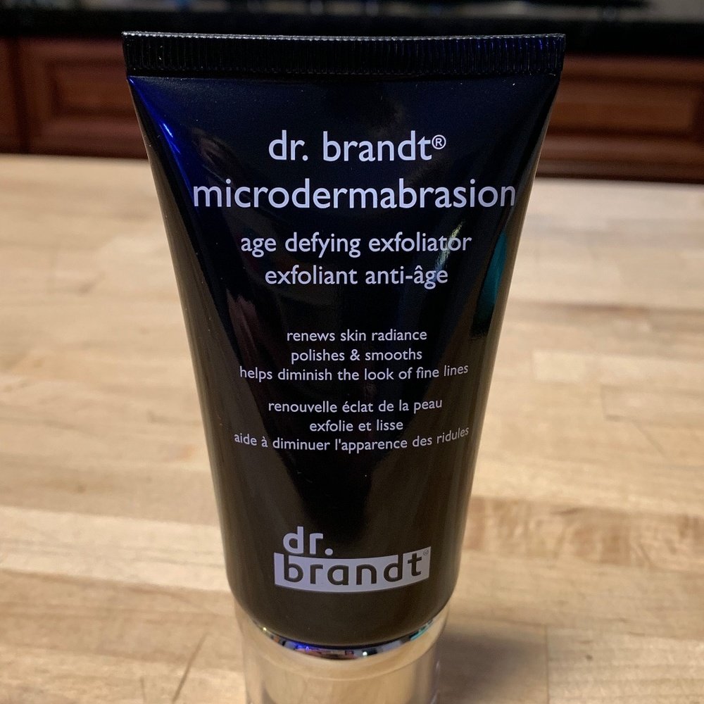 Dr Brandt Microdermabrasion  exfoliator